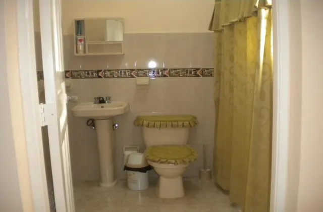 Caribbean Sun Residential Costambar Apartment Bathroom